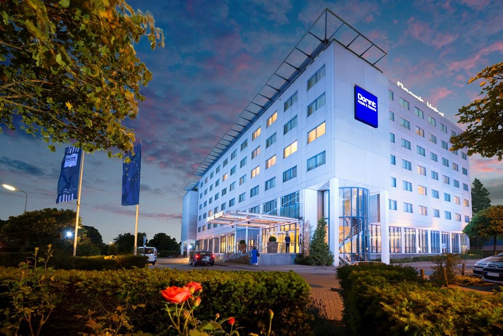 Ramada By Wyndham Amsterdam Airport Schiphol Hotel Badhoevedorp Exterior photo